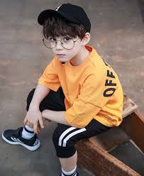 Entah ide dari mana nih tiba2 pengen aja gitu ngeshare foto2 cowok yg senyumnya manis2, yg pasti postingan aku kali ini isinya yg manis2 deh soalnya udah keseringan ngeliatin foto nya cowok2 manis yaaa. 34 å­©å­ Ideas