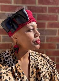 Crochet found me. It was just suppose to be a sewing craft night but the  lady who teaches sewing didn't show up. (Thank goodness. I hate sewing)  Fascinating Fascinators!