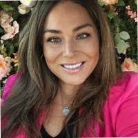 April Schauer's Instagram, Twitter & Facebook