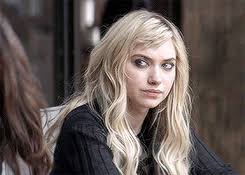 Imogen Poots Daily Persofindie Imogen Poots In That Awkward Moment