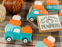 If you planted pumpkins this year and were disappointed in how they turned out, or if you're. How To Make Fall Pumpkin Truck Cookies