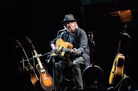 iParty: Neil Young plays the Fox Theatre