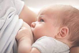 Caring For A Newborn After Delivery Mom S To Know Breastfeeding Techniques Breastfed Baby Newborn Care