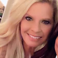 How to find a new home for a senior dog in Temecula?