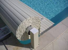 De 2.5 x 3 m jusqu'à 5 x 11 m. Volet Piscine Voleo Hors Sol Motorise Avec Fins De Courses Pour Piscine Jusqu A 5m X 3m