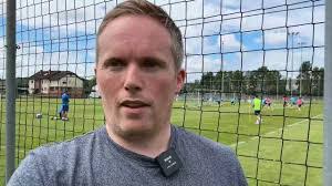 Aaron Deering's Instagram, Twitter & Facebook