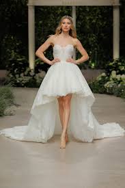 We did not find results for: Florale Noblesse Die Atelier Pronovias Fashion Show 2019