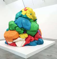 Jeff koons was born on january 21, 1955 in york, pennsylvania, usa. Jeff Koons So Clever Yet So Dumb Fisun Guner