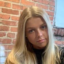 Alyssa Spangler's Instagram, Twitter & Facebook