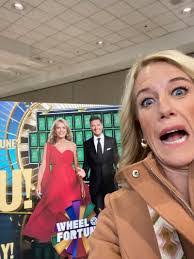 Jayne Willard's Instagram, Twitter & Facebook