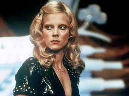Sylvie Vartan Cheveux Flashy Gravures De Mode S Habiller
