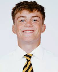 Wrestling Opens Season With Three Wins in the Missouri Duals