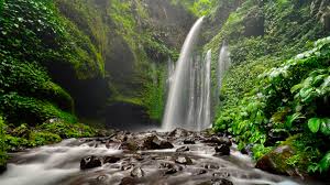 Kedua jalur tersebut memiliki jarak tempuh yang sama. Sendang Gile Waterfall Tour