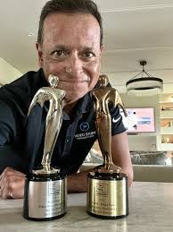 Sharon Puckett's Instagram, Twitter & Facebook