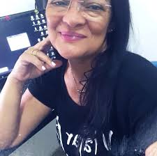 Dr. Ítalo Cavalcante em uma manhã da cirurgias. Ele fala sobre uma das  lentes trifocais mais modernas do mundo, a Toric da ALCON. Ela corrige a  visão para perto, meia distância e