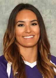 Willa Henderson's Instagram, Twitter & Facebook