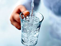 Газована вода може нашкодити при шлунково-кишкових захворюваннях ...