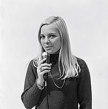 France gall — laisse tomber les filles 02:02. France Gall Wikipedia