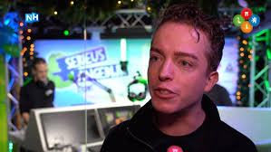 Bieden op liedjes of plaatsnaamborden: radiomarathon Serieus Langedijk  begonnen