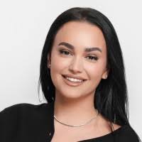 40+ "Eliza C." profiles