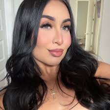 Megan Lopes dans personnes