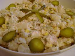 O cutie sproturi afumate, doua oua fierte tari, un pachet unt (sau 200 gr margarina), o lingurita mustar fin, zeama de lamaie, putina maioneza (una lingura). Paste Betty S Kitchen