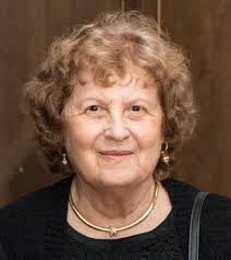 Anna Hobson's Instagram, Twitter & Facebook