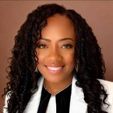 Maryellen Norton's Instagram, Twitter & Facebook