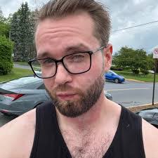 Dylan Shrout's Instagram, Twitter & Facebook