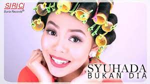 Siapa yang ada disaat kamu terluka. Lirik Lagu Bukan Dia Syuhada Lirik Lagu Muzik Anda