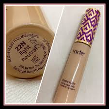 But it's not perfect , especially for those with dry and/or aging skin that can sometimes see complexion products settle into fine lines. Authentic Tarte Shape Tape Concealer Health Beauty Makeup On Carousell