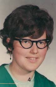 Who-is-it? Wednesday* We know this is the Joe (Dollar) (#11) and Pauline  MaCarthy (Mercredi) (#7) La Fleur with some of their children. They had 19  in total