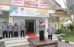See more of tamu wajib lapor jr86 on facebook. Masuk Kantor Wali Kota Sekarang Tamu Wajib Lapor