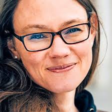 Autorin Inke Hummel stellt Ratgeber für Erziehung in Garbsen vor