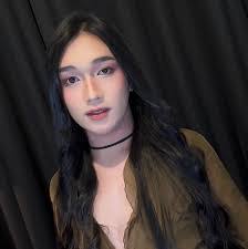 Kyle Navarro's Instagram, Twitter & Facebook