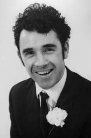 Sorry to learn of the death of Alan Kewley of Bath Road. A witty and  erudite gentleman often to be seen in his linen suit about town. Always a  cheery word and