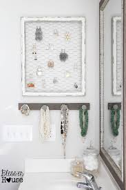 If you have been follow me on facebook, you will know about my problem on finding something to complete my basket wall display. Remodelaholic 30 Functional Wall Decor Ideas For Organizers And Shelves