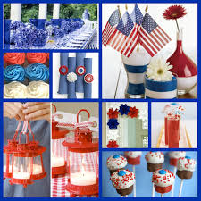 But did you realize that many people find decorating with the american flag unpatriotic and the easiest way to decorate a room with the american flag is to simply hang one on the wall as a tapestry or piece of art. 40 Irresistible 4th Of July Home Decorations