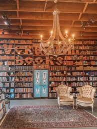 I live in san diego and have spent quite a bit of time exploring and eating in old town. 10 Best Bookstores In San Diego Ca For Bibliophiles 2021