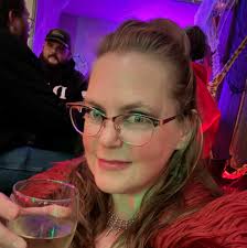 Long wait times at Taco John's drive-thru in Blaine, MN