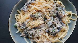Linguine A La Sauce Forestiere Recette Vegetarienne La Fee Biscotte Plat Vegetarien Recettes De Cuisine Recette Vegetarienne