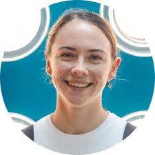 Niamh Scott's Instagram, Twitter & Facebook