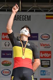 Geen sleurwerk bergop voor het sleurwerk bergop rekenen we niet op wout. Van Aert Draagt Zege Op Aan Overleden Vriend Ik Had Het Moeilijk Op Training Maar Was Vastberaden Om Voor Hem Een Zege Te Pakken Wout Van Aert Belgisch Kampioen Wielrennen