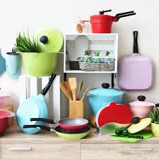 Peralatan masak ini berfungsi membantu anda membuat masakan untuk keluarga. 12 Alat Masak Yang Wajib Ada Di Dapur Anak Millennials Kekinian