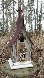 Maybe you would like to learn more about one of these? 1940 S Beaded Board Recycling Is For The Birds The New Bern Nc Farmers Market Every Saturday Morning Bird House Bird House Kits Bird Houses