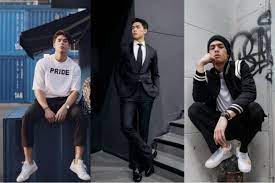 Seperti contoh seperti gambar di atas yang menunjukkan foto dua orang siswa dan satu orang siswi yang sedang menjalani masa orientasi sekolah. 9 Inspirasi Outfit Tema Monokrom Ala Aktor Joss Wayar