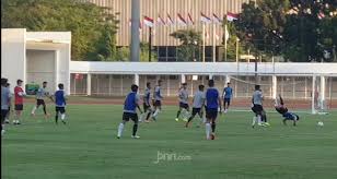 Di empat partai tersebut, macedonia utara belum pernah sekali pun memimpin atas belanda dan mereka selalu tertinggal terlebih dahulu di euro kali ini, namun mampu mencetak gol seusai gawangnya jebol. Jadwal Siaran Langsung Timnas Indonesia U 19 Vs Makedonia Utara Jpnn Com