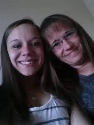 Melinda Edgar's Instagram, Twitter & Facebook