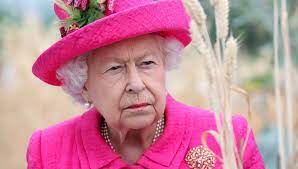 Queen Elizabeth Ii Schon Wieder Einbrecher Uberwindet Palastmauern Von Buckingham Palace Buckingham Palace Elizabeth Ii Palast