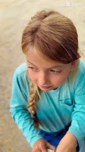 It was cold enough early this week to break out the uni suit! Staying warm  in the one piece. Picked it up in Haarlem and it’s been around the world a  bit at this point! 🦄💕